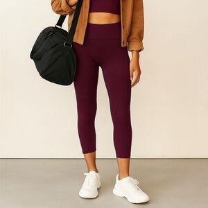 Lululemon | Ebb to Train Tight | Marvel Black Sz 6 | Seamless Retro Striped Knit